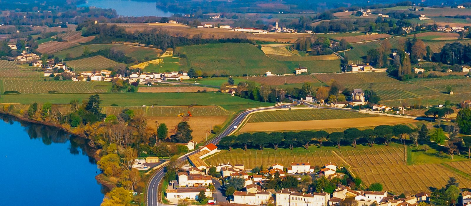 Fronsac et Saint Michel de Fronsac vu du ciel