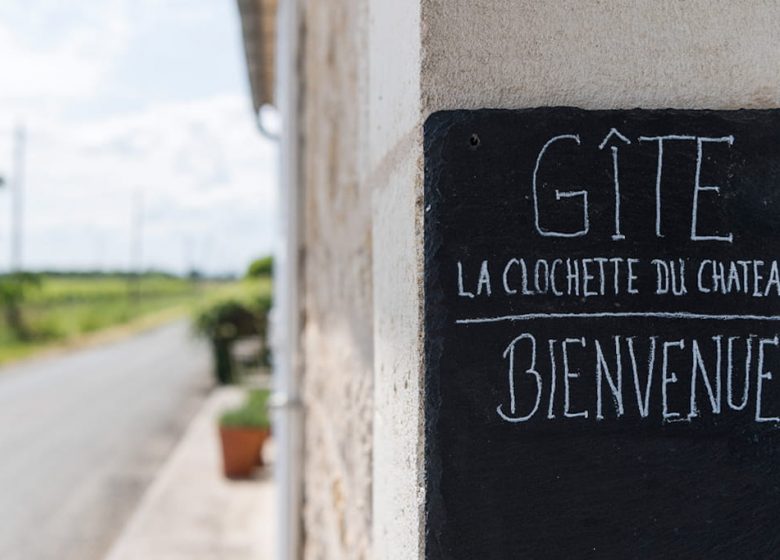 La Clochette du Château Carnay – La Maisonette & Gite
