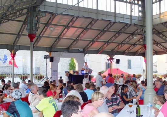 Marché nocturne en musique à Pellegrue